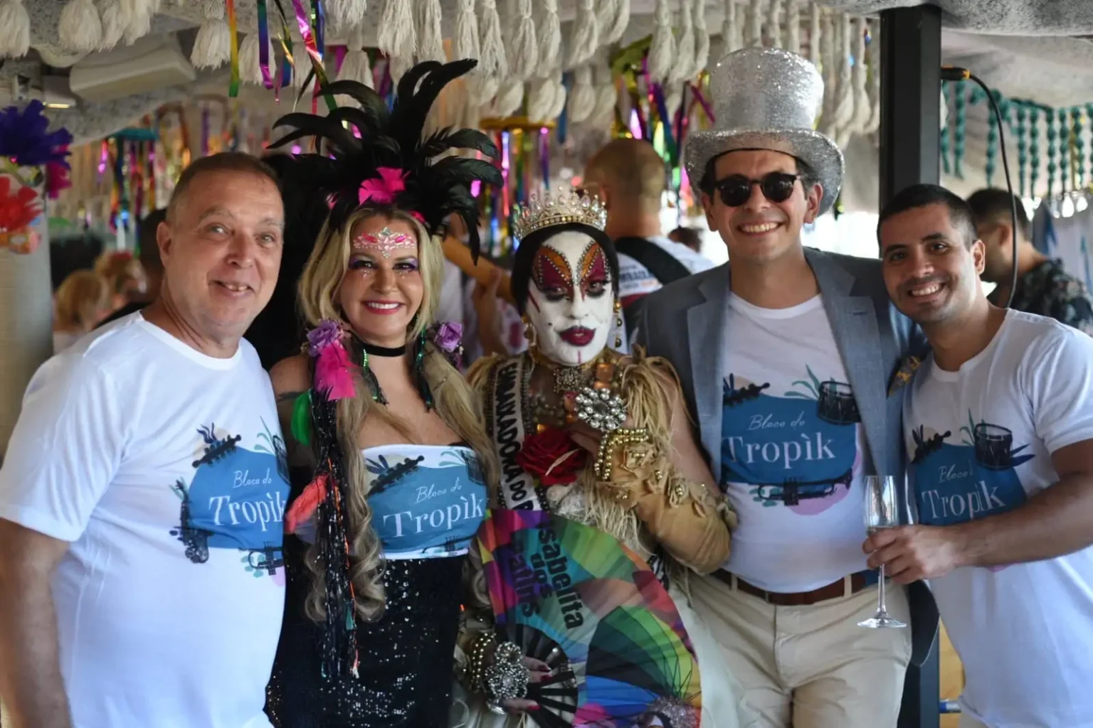 Tropik faz animada feijoada com Embaixadores do Rio