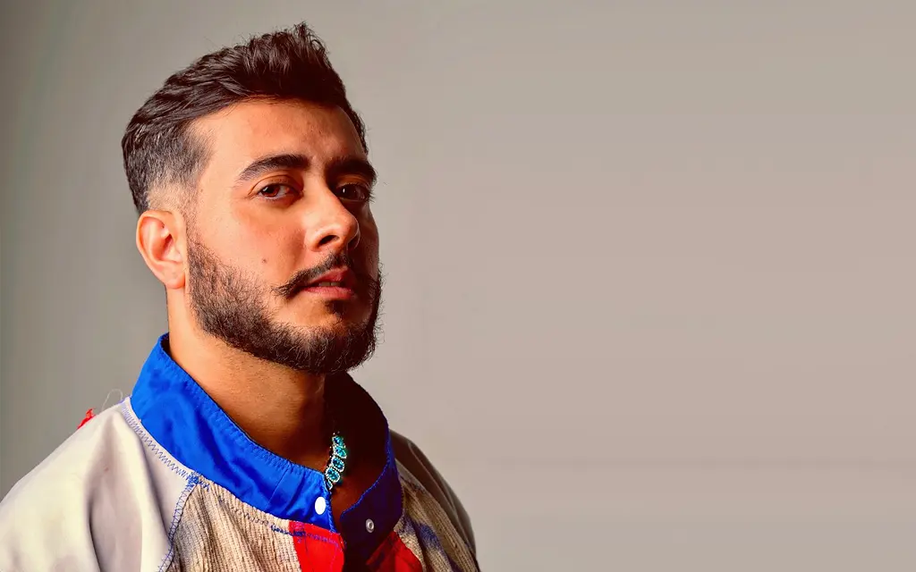 Entre o palco e o pop: a jornada autoral de Nahoum