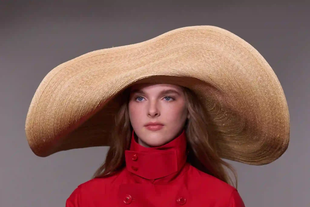 Ralph Lauren transforma as listras em símbolo do verão 2026