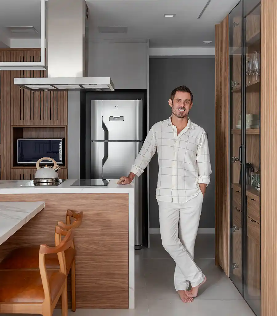 Loft de 45 m² em área revitalizada do centro do Rio ganha projeto de Henrique Ramalho