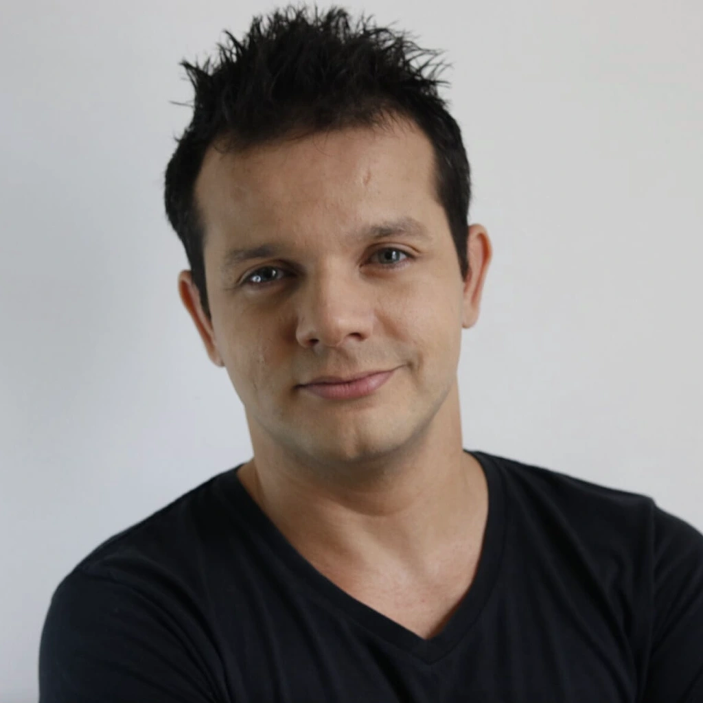 Humor em dose dupla: Diogo Bonfim traz “A Diretora é uma Comédia” e o “Humor do Bonfim” para apresentações únicas na Barra da Tijuca