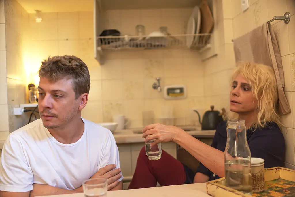 “Mulher em Fuga”, com Malu Galli e Tiago Martelli, estreia em 5 de março, no Teatro Firjan SESI Centro