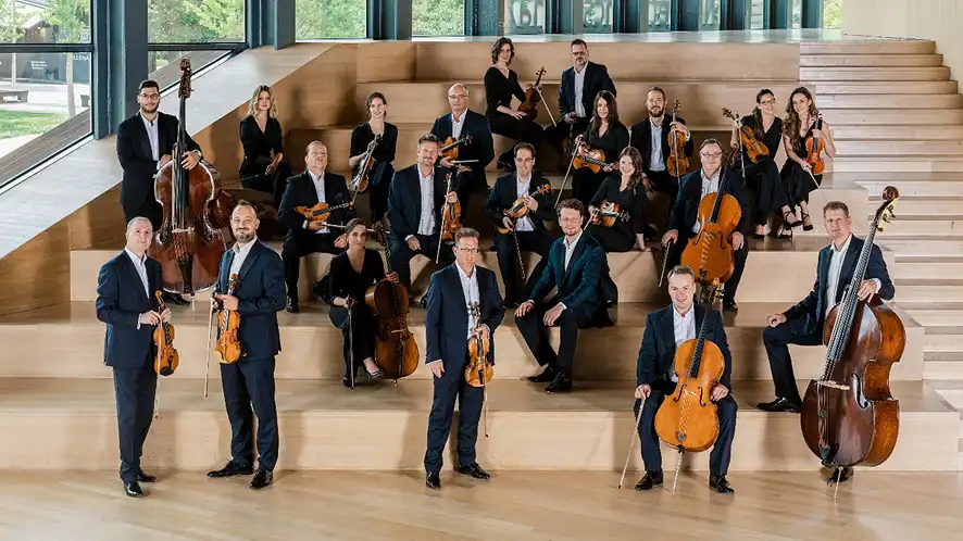 Franz Liszt Chamber Orchestra e Pablo Barragán se apresentam no Theatro Municipal do Rio de Janeiro