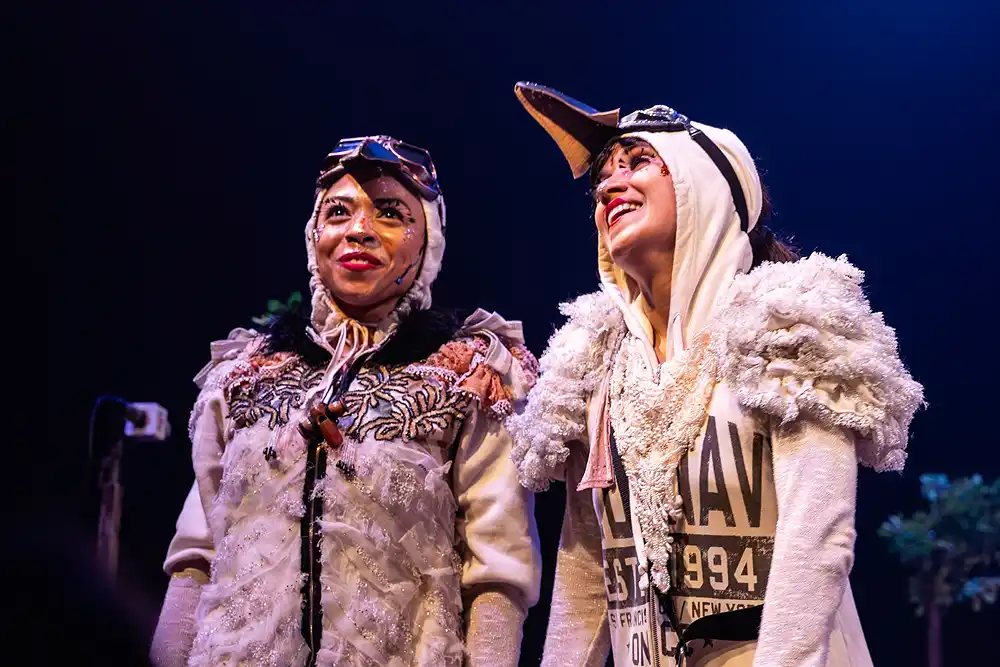 “A Intrépida Revoada de Maçarica & Batuíra”, premiado espetáculo infantojuvenil, volta aos palcos, dia 27 de junho, no Teatro Ziembinski