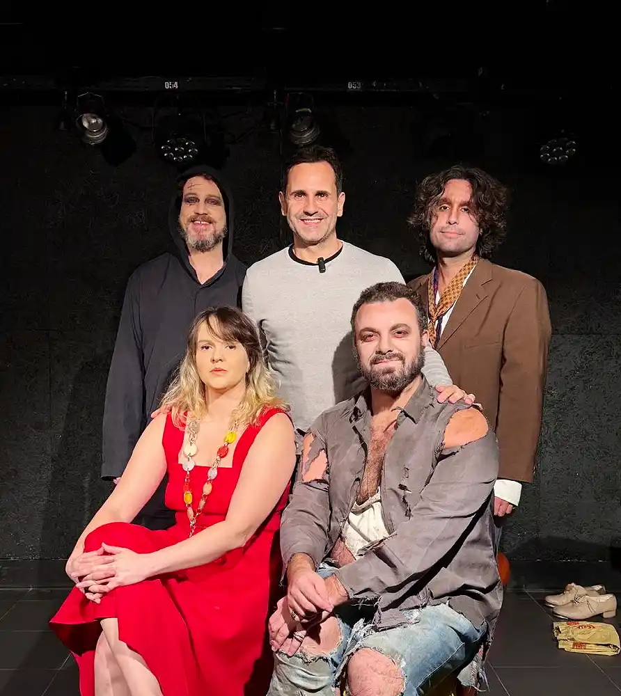 Elenco de Corpos em Expurgo fala sobre a experiência e reflete sobre o tempo do cotidiano na vida das pessoas